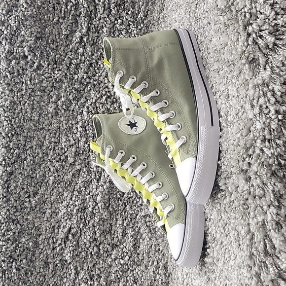 Converse Other - Converse High Top Brand new